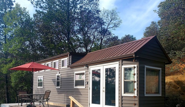 Tiny Home Cabin in Grants Pass