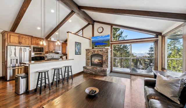 Top of Kingsbury View Home 7BR,4BA,Spa, 5 To Ski
