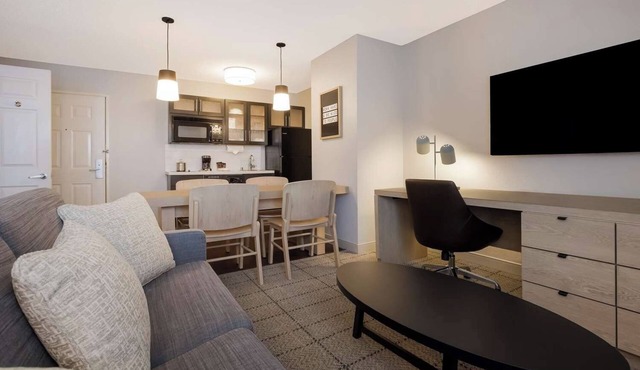Top-Quality Amenities to Enjoy! with Full Kitchen, Pet-friendly Property!