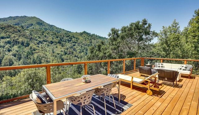 Unique Larkspur Cabin w/Treetop Mountain Views!