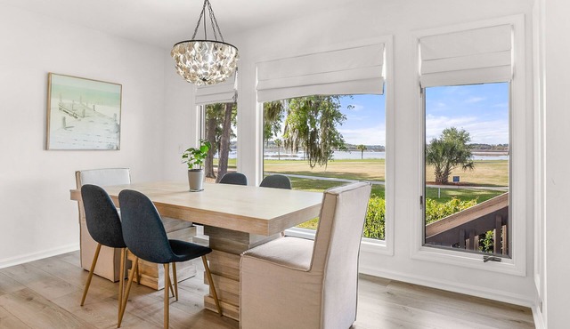 UPDATED WATER FRONT Villa: Golf Course,Marsh Front,Croquet Views/3br2bath Wifi in Saint Helena Island