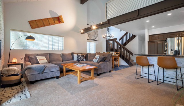 Upscale Snowcreek Mountain View Chalet 2BR+Loft 3BA