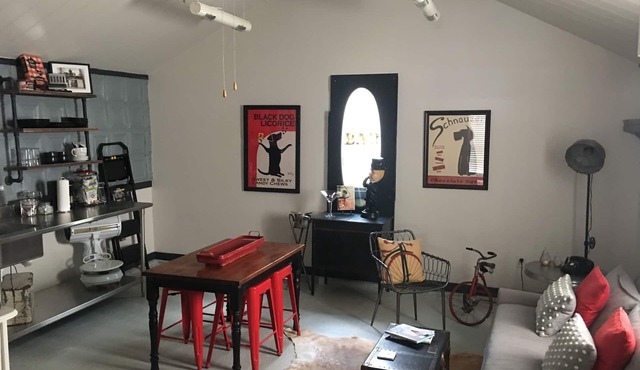 Urban Chic Studio, Private, 1B1B. Belhaven area. Near campus& hospitals. in Jackson