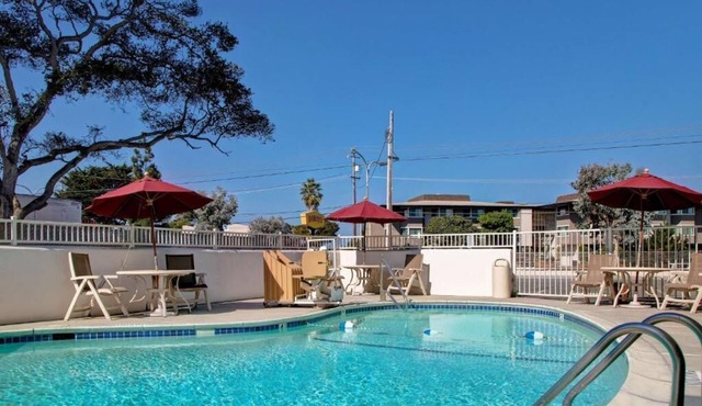 Vagabond Inn - Monterey