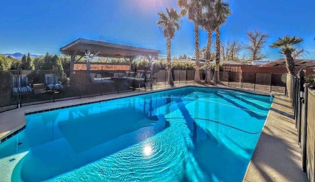 Vegas Speakeasy HotTub Pool Games Stadium