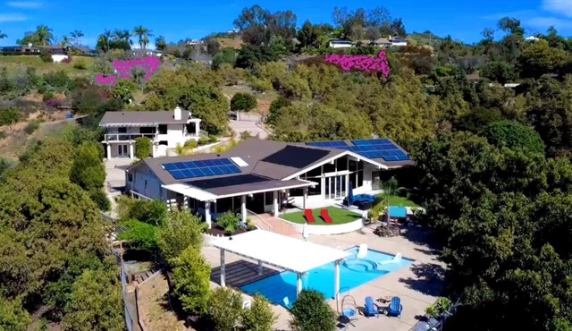 Villa & Guesthouse, Pool Oasis, Pickleball Court in San Diego County
