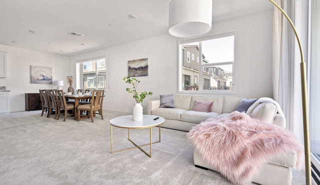 Vista Views: 3-Bedroom Family Retreat｜Pool Included｜Flexible Lease Options#41565