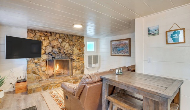 Walk to Beach: Dog-Friendly Cabin in Glenbrook!