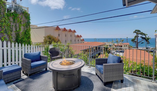 Walk to La Jolla Cove: Dtwn Cottage w/Ocean View! in La Jolla
