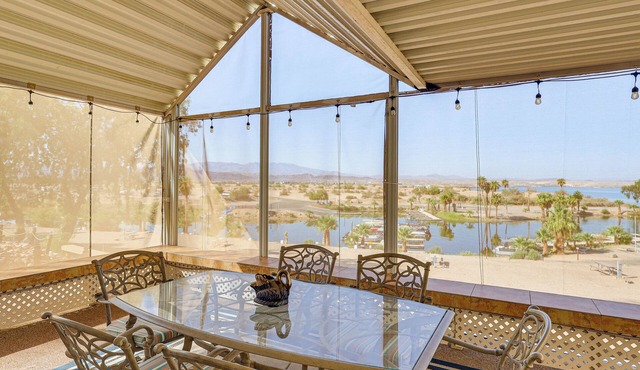 Walk to London Bridge Beach: Lake Havasu Cabin!