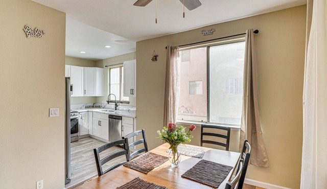 Walk to Olive View Medical: Home w/Pool Access! in Sylmar