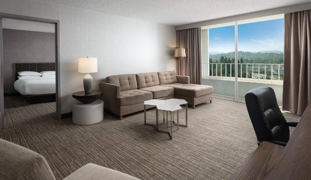 Warner Center Marriott Woodland Hills