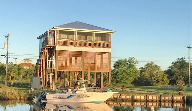 Waterfront Bay St. Louis House in Riverview - With Dock and boat launch in Bay St Louis