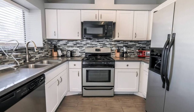 Welcome to Fabulous Las Vegas! Located minutes away from the Las Vegas Strip