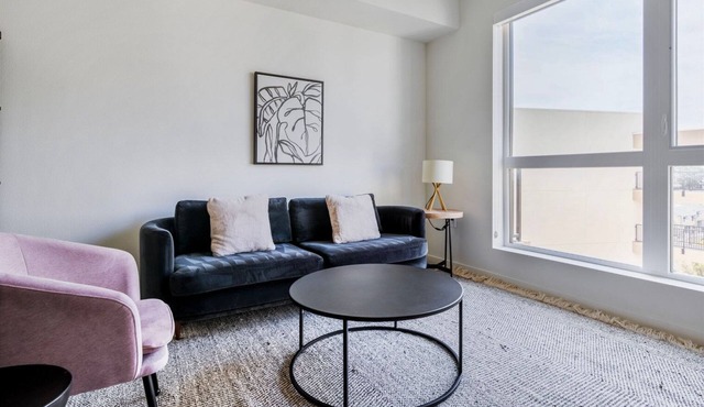 Welcoming Hayward 1BR w/Heated Pool & Outdoor Kitchens, by Blueground