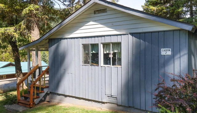 Wilderness West Resort Cabin 2 in Colville