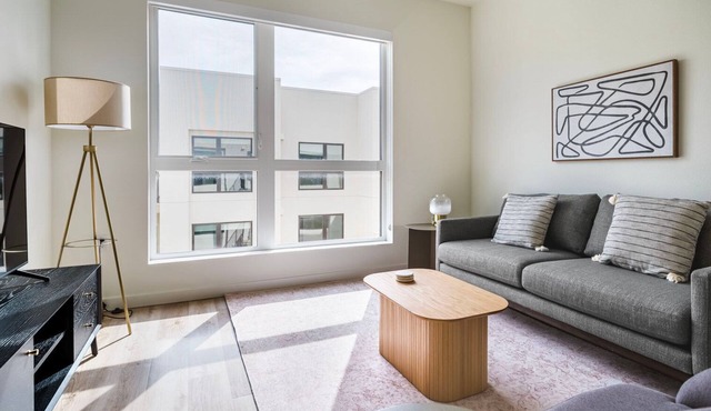 Wonderful Hayward 1BR w/Heated Pool, near Shops & Dining, by Blueground