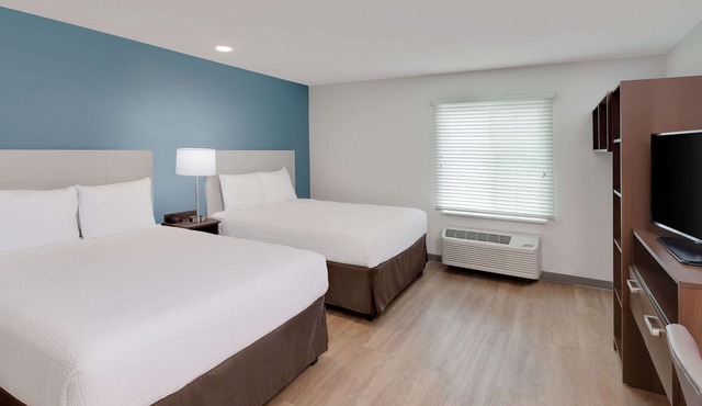WoodSpring Suites Bakersfield East