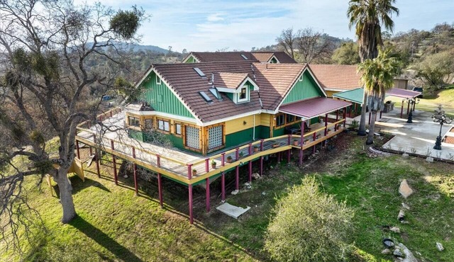 Yosemite & Bass Lake 6 bedrooms, sleeps 18 - Coarsegold Villa