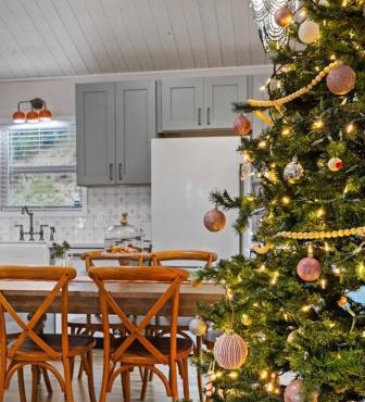 Yosemite family getaway w lake, golf, horses, pool