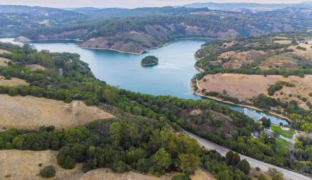 Zen Zone Retreat w/ Gorgeous Views of the Bay Area