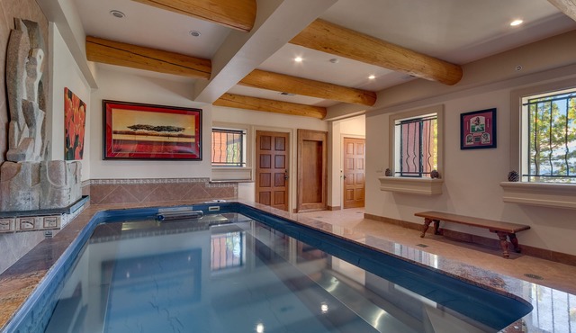 Zephyr Cove Tahoe Tranquility, 6 bedroom family home indoor hot tub (ZC695)