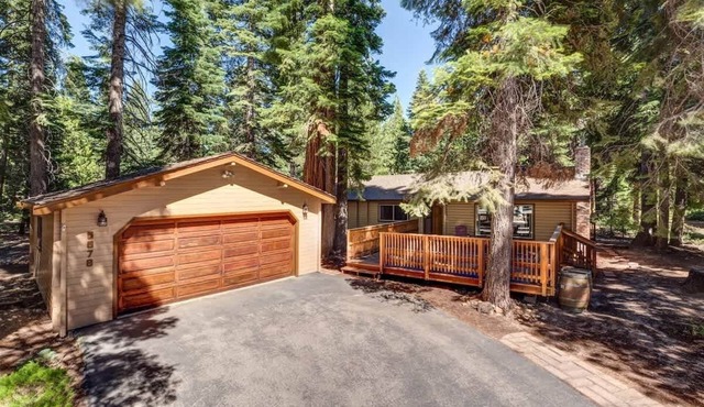 Zoss Cabin
