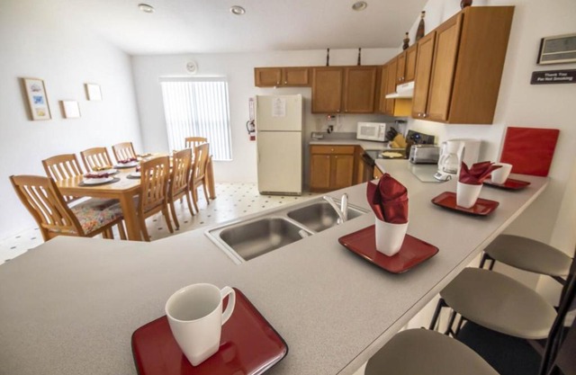 1217 Silver Creek 4 Bedroom Villa in Orlando