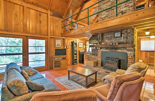 Cozy Choice Wood 