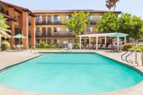 Days Inn 