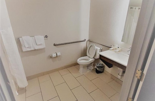 Holiday Inn Express Hotel North Wake Forest Ihg 