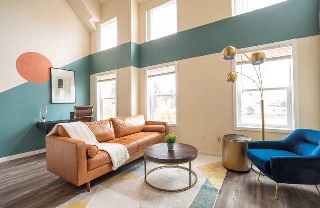 Huge Koreatown LOFT, Spacious, Bright, close to DTLA!