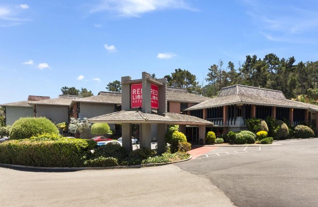 Lion Hotel 