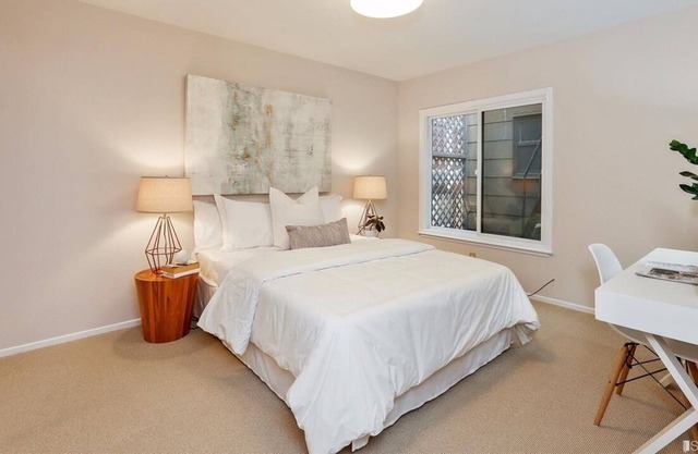 Spacious Condo with View in Noe Valley
