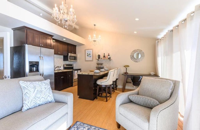 Stay Gia Luxury Beachfront 1 Bedroom Condo In Malibu