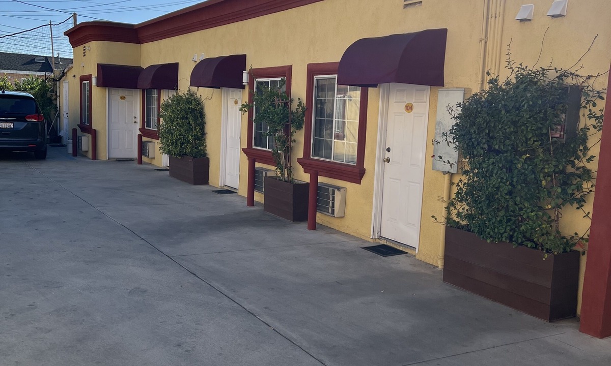 Park Mesa Heights Hotel | KING MOTEL