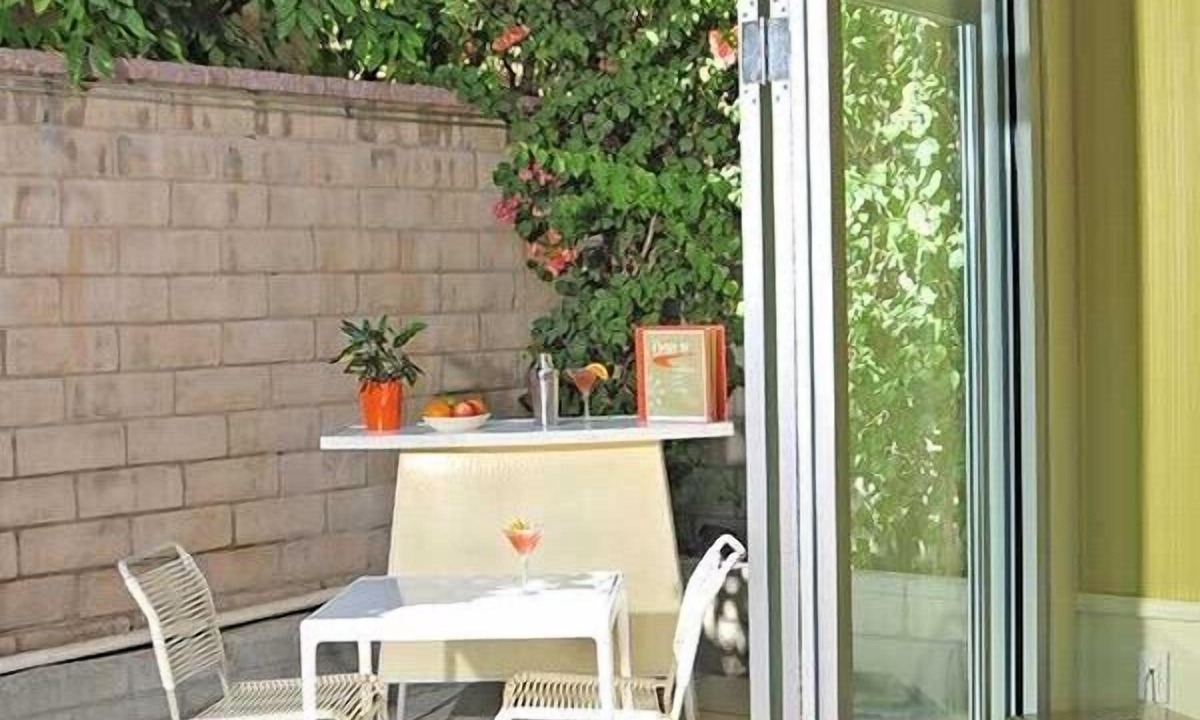 Historic Tennis Club Hotel | Orbit In - 21 and Over - A Town & Desert Boutique Hotel