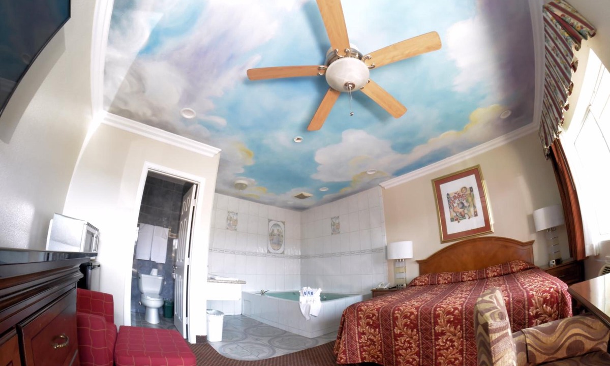 Five Points Northeast Hotel | Palace Inn Oxnard
