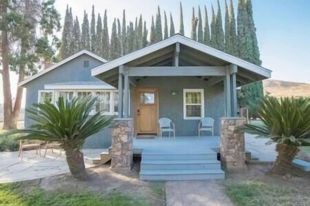 Visalia Other | Farmhouse on ranch near Sequoias