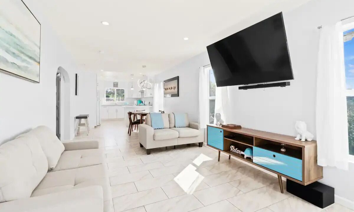 Los Angeles House | Los Angeles Hills Hideawaynn