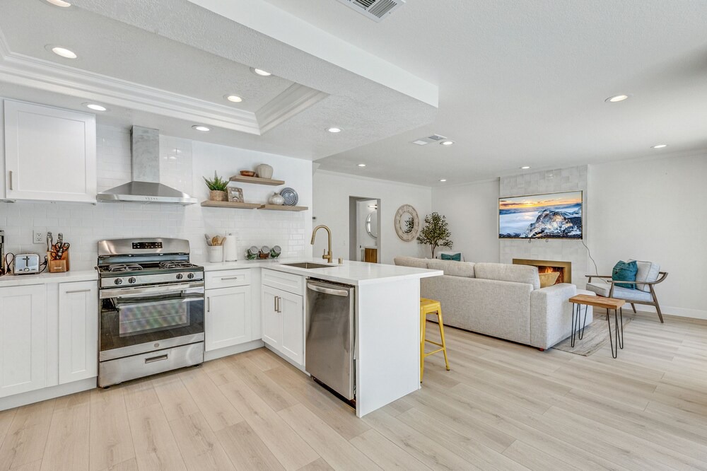 Norco House | A Perfect Pool House Designed for Family/Friends - Corona, CA