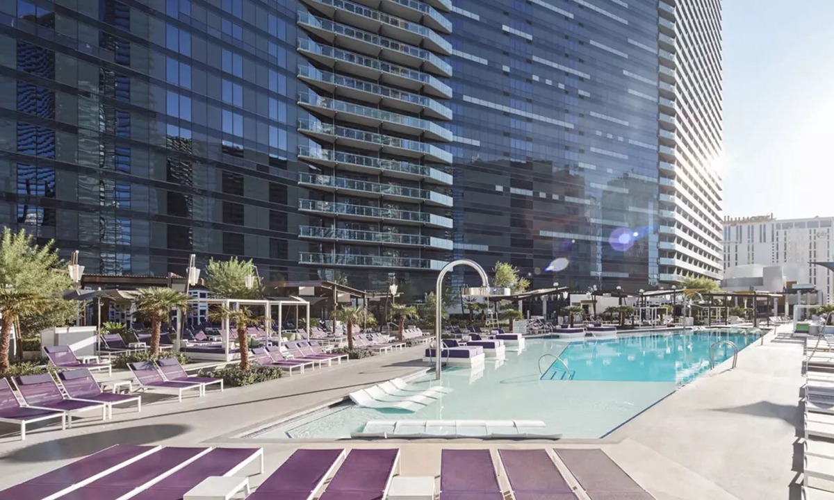 Las Vegas Strip Condo | LVStripHouse JC408 - Modern 2BD/2BA Condo Sleeps 8