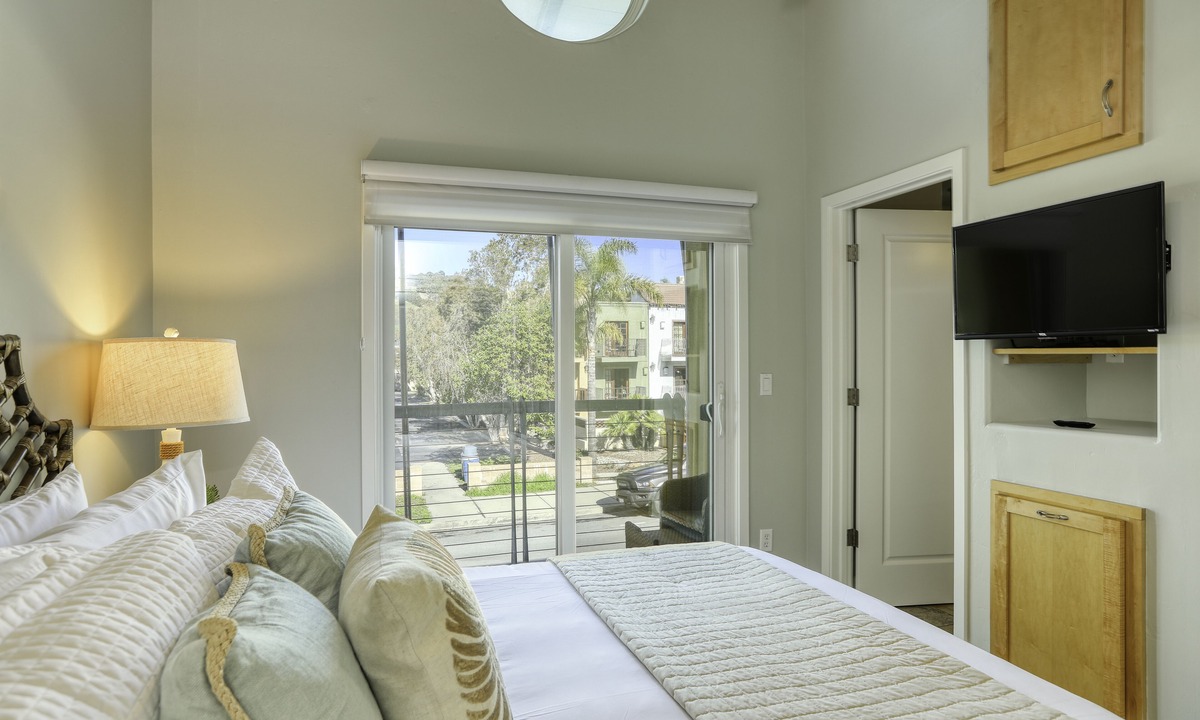 Avila Beach Condo | Get Beach Happy in the Courtyard at Avila - great location