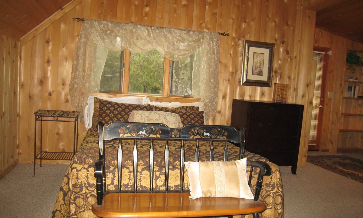 Fern Valley Cottage | Always Inn Idyllwild Vacation Cottages