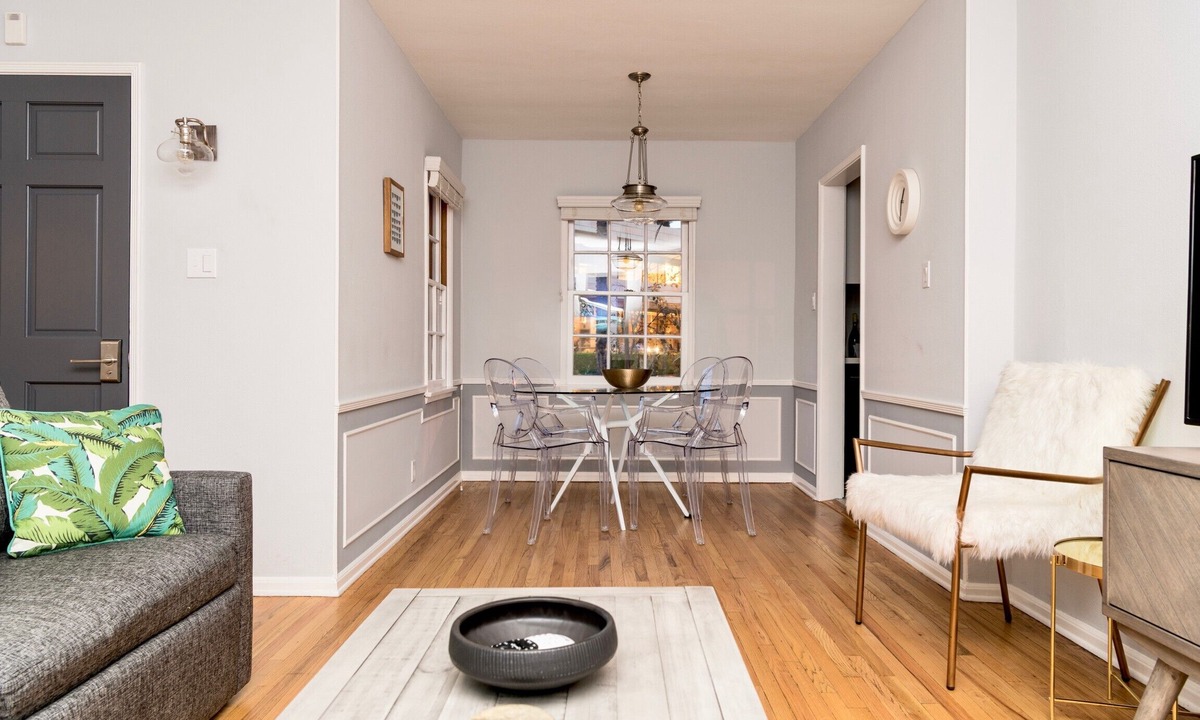 Burbank Apartment | City Escape Living