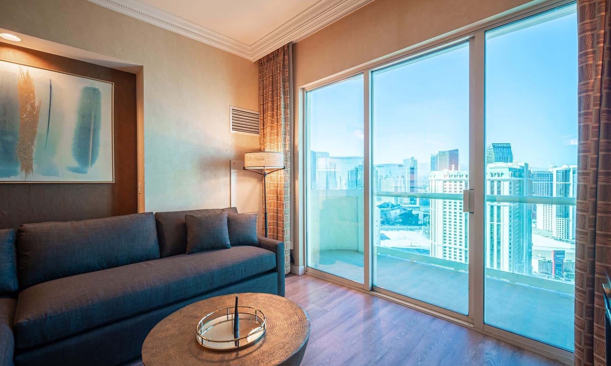 Las Vegas Condo | No Resort Fee Strip View Balcony+Free Valet+ Pool