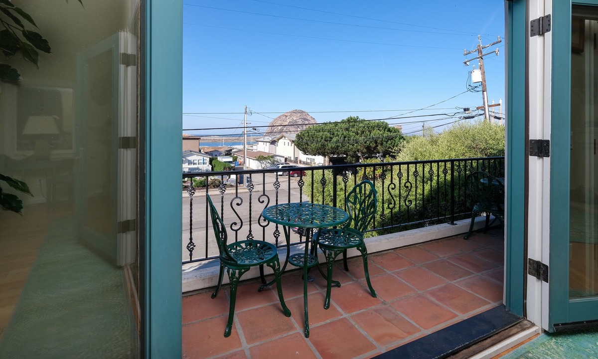 Morro Bay House | Fabulous Custom Home, Close to downtown! Great Views & Pet Friendly.