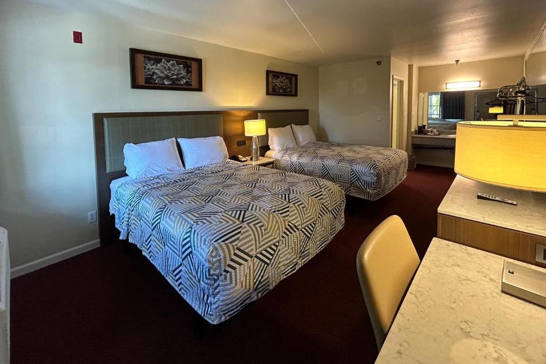 Santa Ana Hotel | Studio 6 Suites Santa Ana, CA