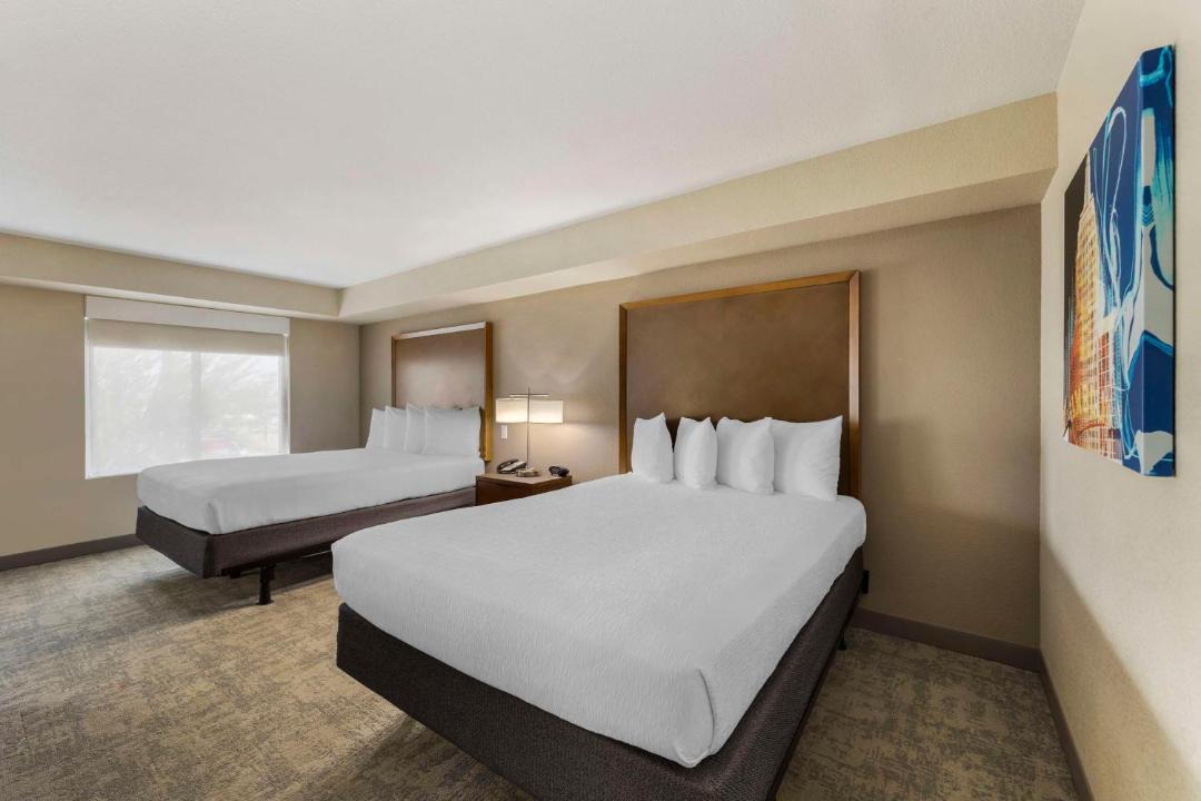 Midway Hotel | Best Western Plus Henderson Hotel
