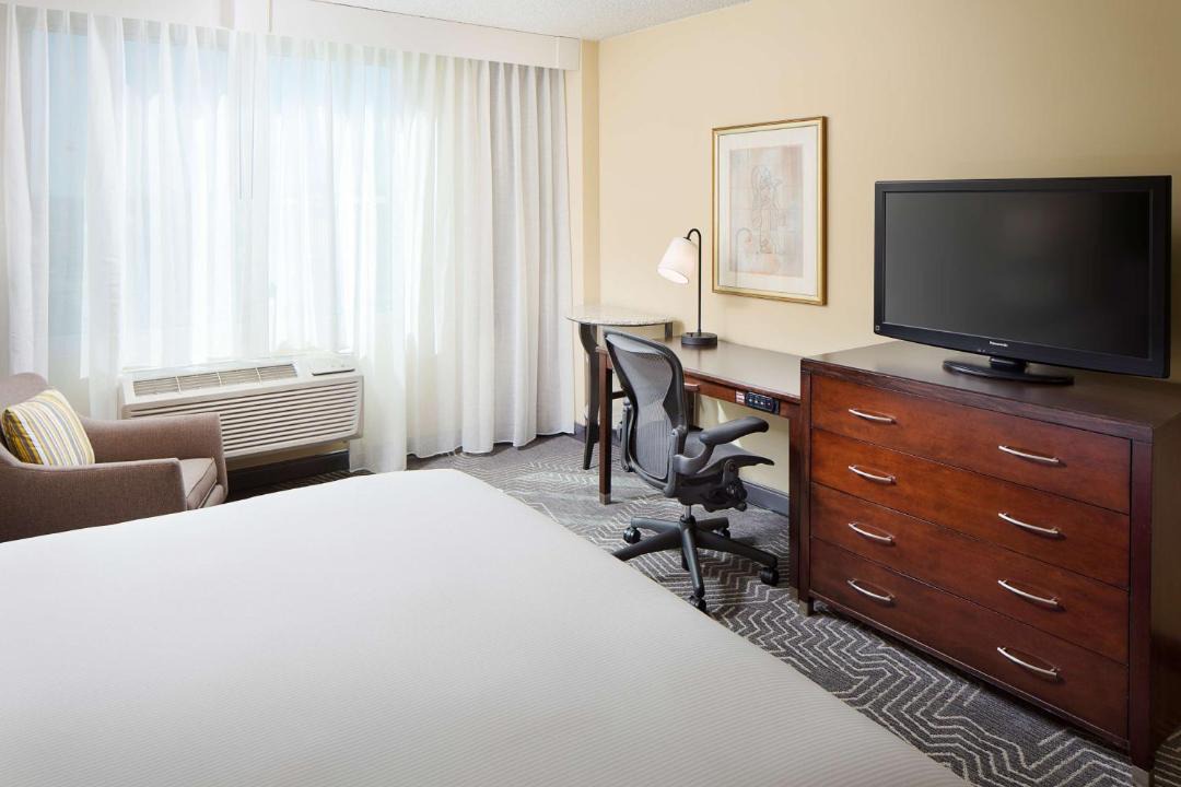 Commerce Hotel | DoubleTree by Hilton Los Angeles/Commerce